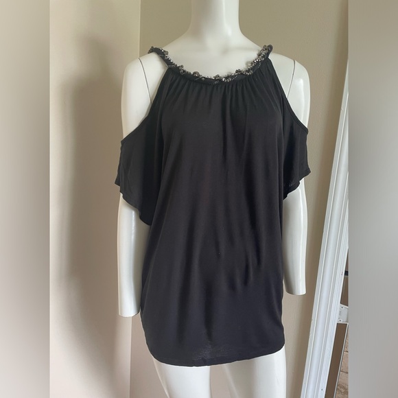 Rock & Republic Cold Shoulder Black Top with embedded necklace Size Small - Picture 1 of 10